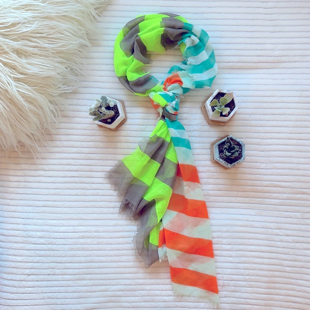 Multicolored, fringe scarf - one size.